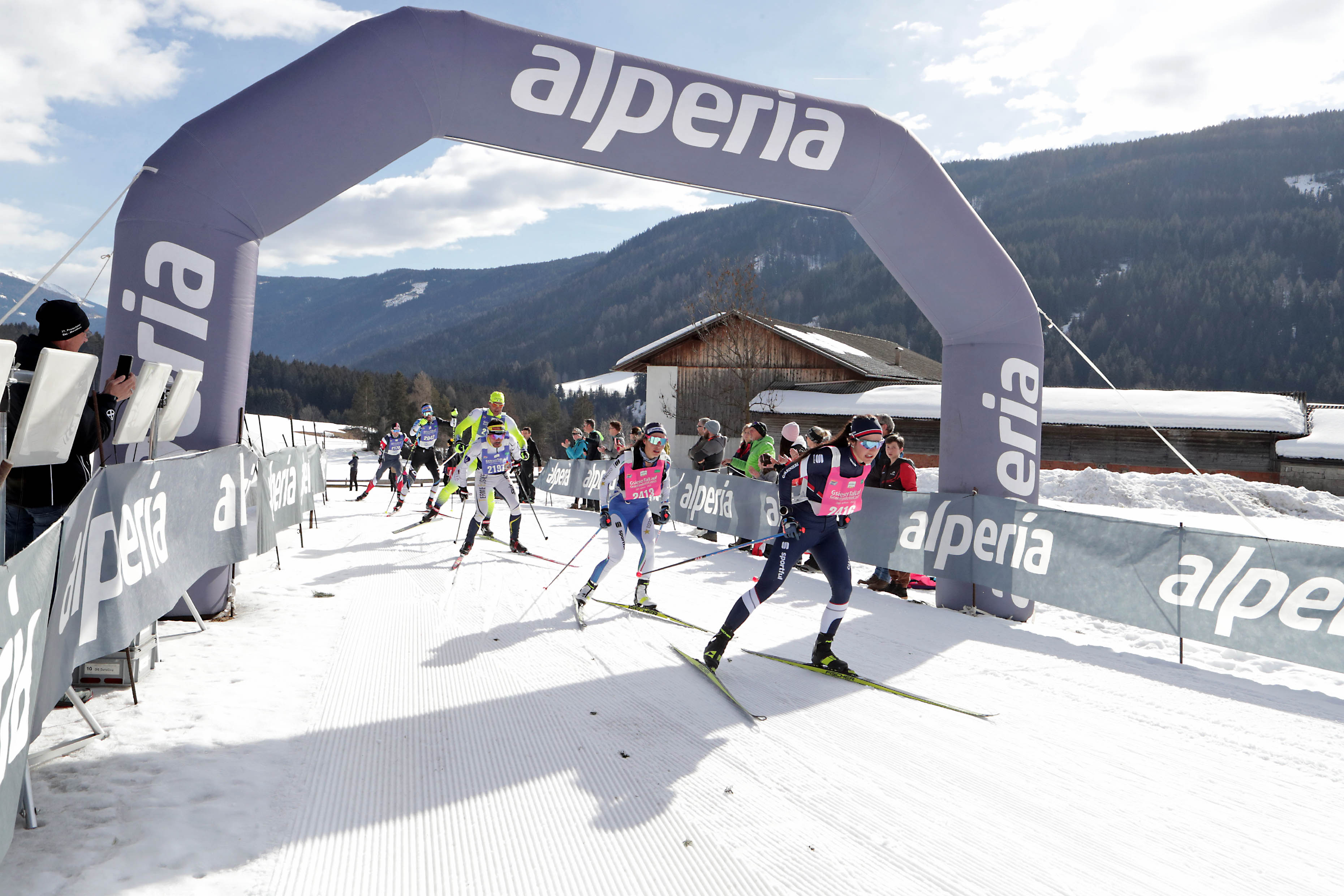Ambiente, sport e natura. La GF Val Casies scia con i campioni 