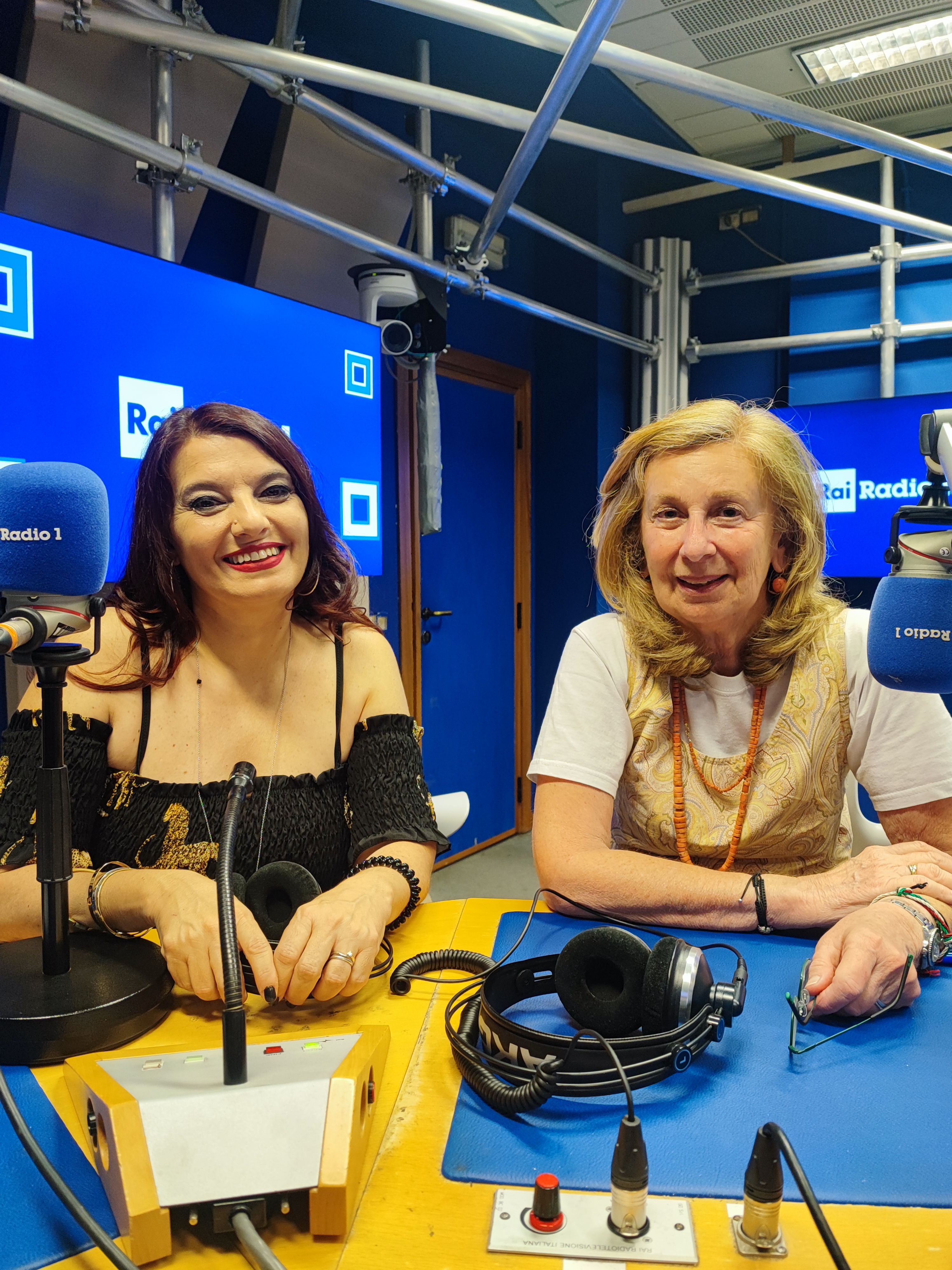 La presidente dell'Associazione Pet Carpet, la giornalista Federica Rinaudo, ospite fissa del programma Io sto con gli animali con Alessandra Rauti su Rai Radio 1 dal 22 giugno 2024
