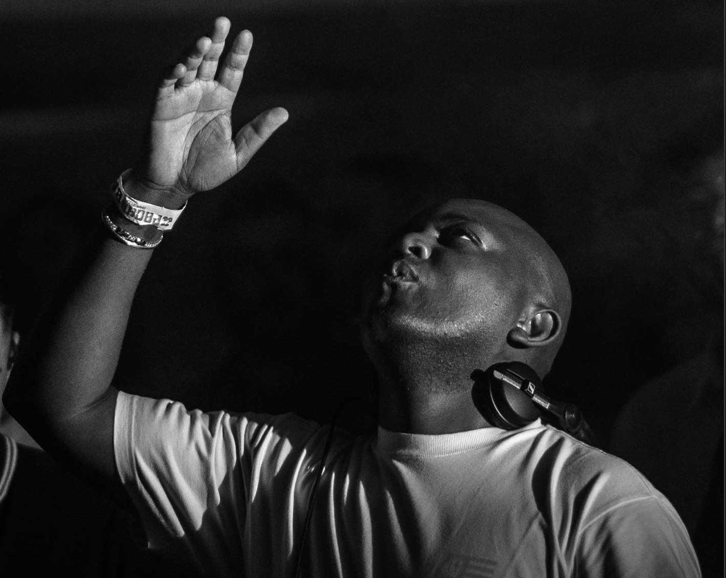 12/7 Themba (top dj sudafricano che collabora con David Guetta) fa scatenare MOLO - Brescia