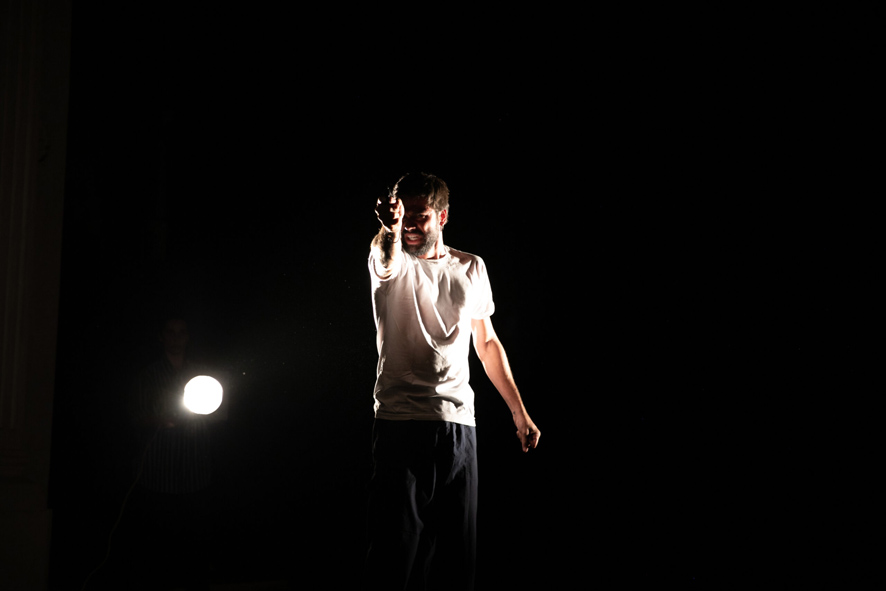 Da sabato 1 marzo: la Compagnia Ctrl+Alt+Canc presenta Afànisi di Alessandro Paschitto, al Teatro Nuovo di Napoli

