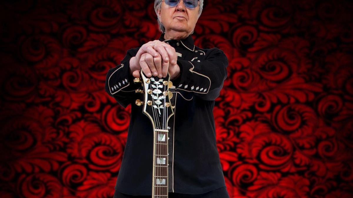 “Tramonti“ al gran finale. Bobby Solo in concerto alla Rocca del Leone