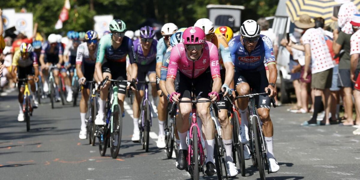 Tim Merlier concede il bis e vince l'ottava tappa del Tour de France
