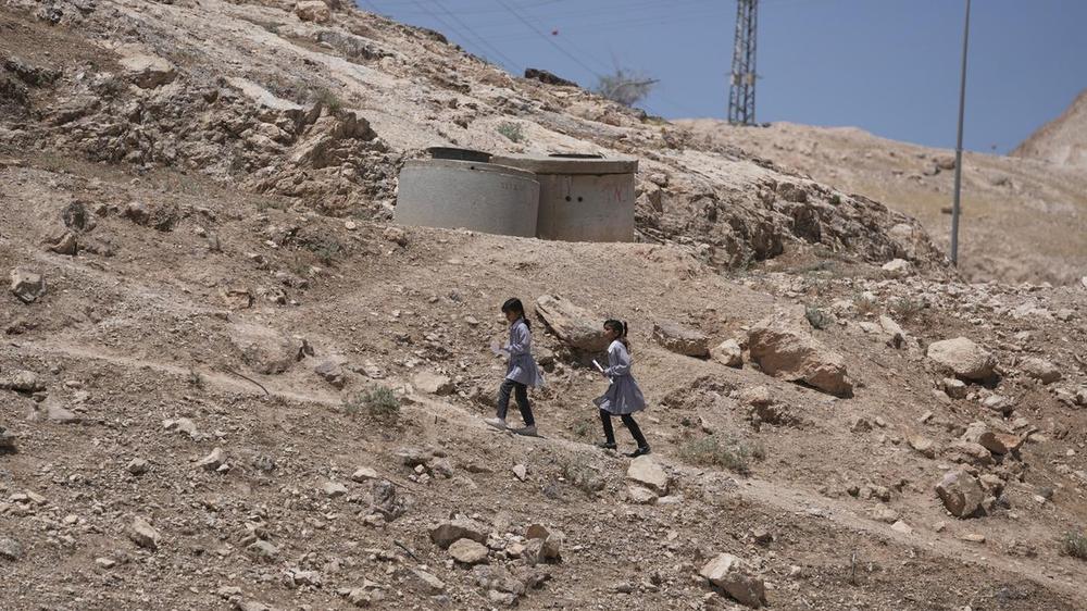 Cisgiordania, Amnesty denuncia trasferimenti forzati dei palestinesi