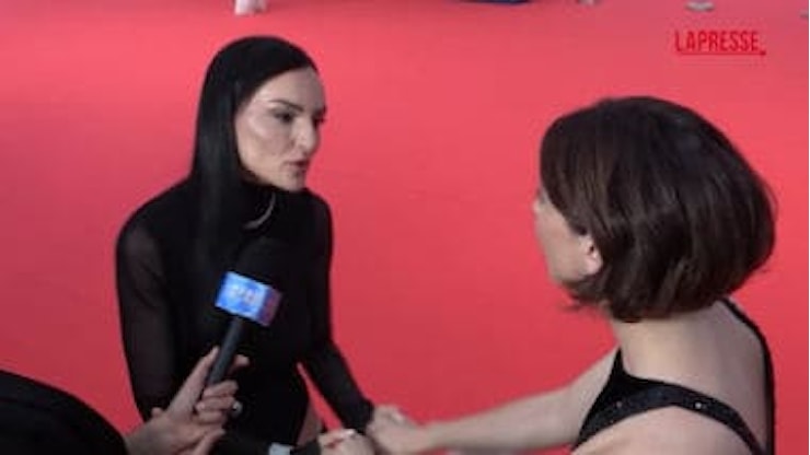 David di Donatello 2026, siparietto Arisa-Matilda De Angelis: Sei molto brava e anche bellissima - Il Sole 24 ORE