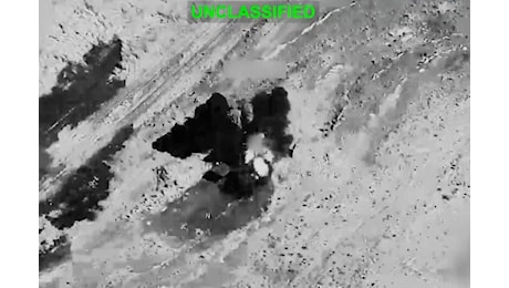 Nona notte di attacchi Usa contro l’Iran, Trump: “Colpito duramente in onore dei soldati caduti”. Teheran rivendica il sabotaggio di due petroliere a Hormuz