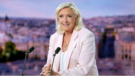 Condanna a metà per Marine Le Pen, la corte d'appello non applica l'interdizione