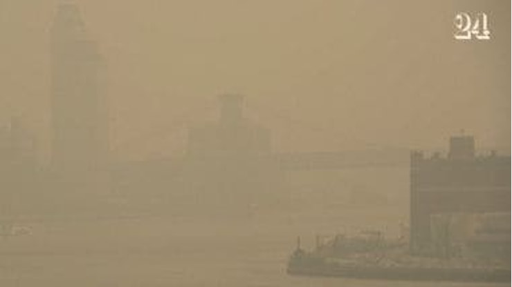 Incendi in Canada, il fumo raggiunge anche Detroit e New York: le immagini - Il Sole 24 ORE