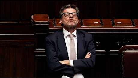 Manovra, il prelievo da 5 miliardi su banche e assicurazioni non è negoziato