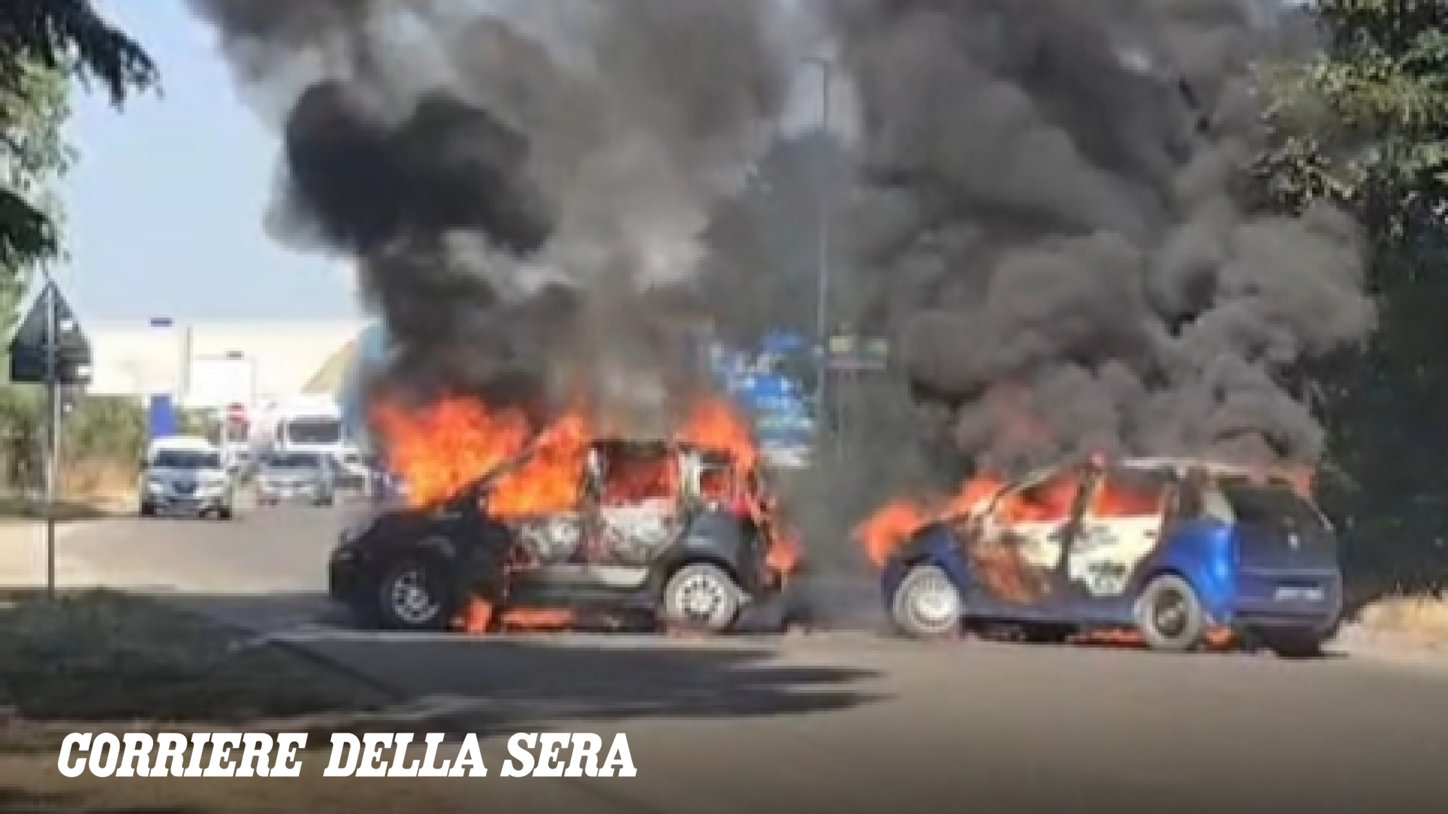 Assalto al portavalori tra Cerignola e Canosa: auto in fiamme, colpi di arma da fuoco e portavalori fatto esplodere. Bottino da quantificare
