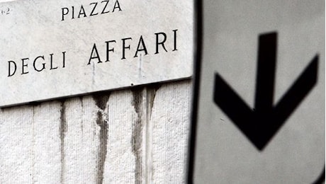 Piazza Affari resta fanalino di coda con STM, in un'Europa a tinte rosse