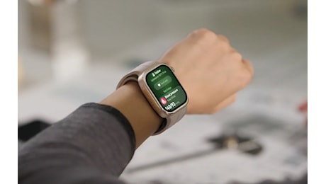 Huawei Watch D3 arriva in Italia: la pressione si misura dal polso