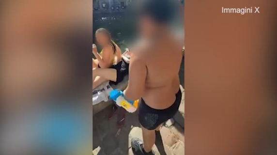 Hamza il disturbatore, chi è il 14enne che terrorizza Parigi con la pistola ad acqua