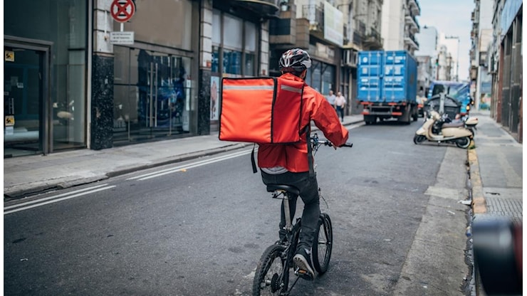 Antitrust contro Glovo e Deliveroo, indagine sui rider e sulle comunicazioni etiche - QuiFinanza