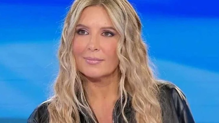 Provate a farlo con un film...: Selvaggia Lucarelli sbotta dall'Isola ed è subito scontro web - BadTaste