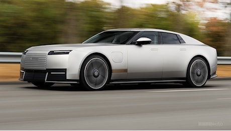 Jaguar Type 01, la GT elettrica da 1.030 CV che cambia tutto