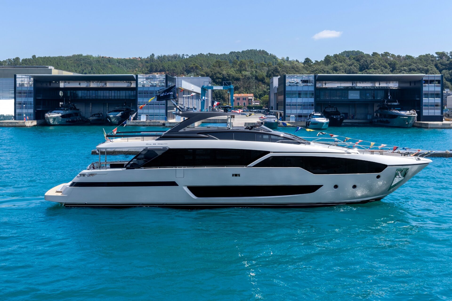 Riva 96’ Argo Super: varata la prima unità a La Spezia