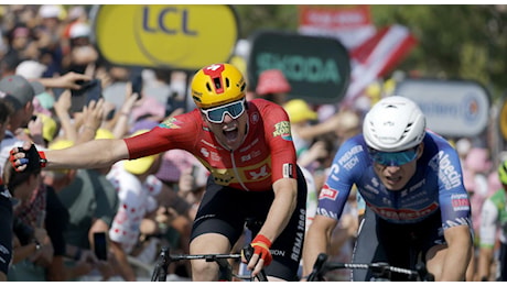 Dall'ultimo posto al trionfo in 24 ore: Waerenskjold firma l'impresa, nella tappa più veloce della storia del Tour