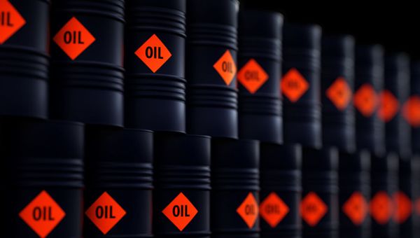 Petrolio, il Brent accelera e torna a toccare i 100 dollari al barile