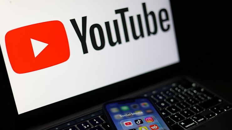 La Commissione Ue ordina a Google: “Aprire i telefoni Android anche alle IA concorrenti” - la Repubblica