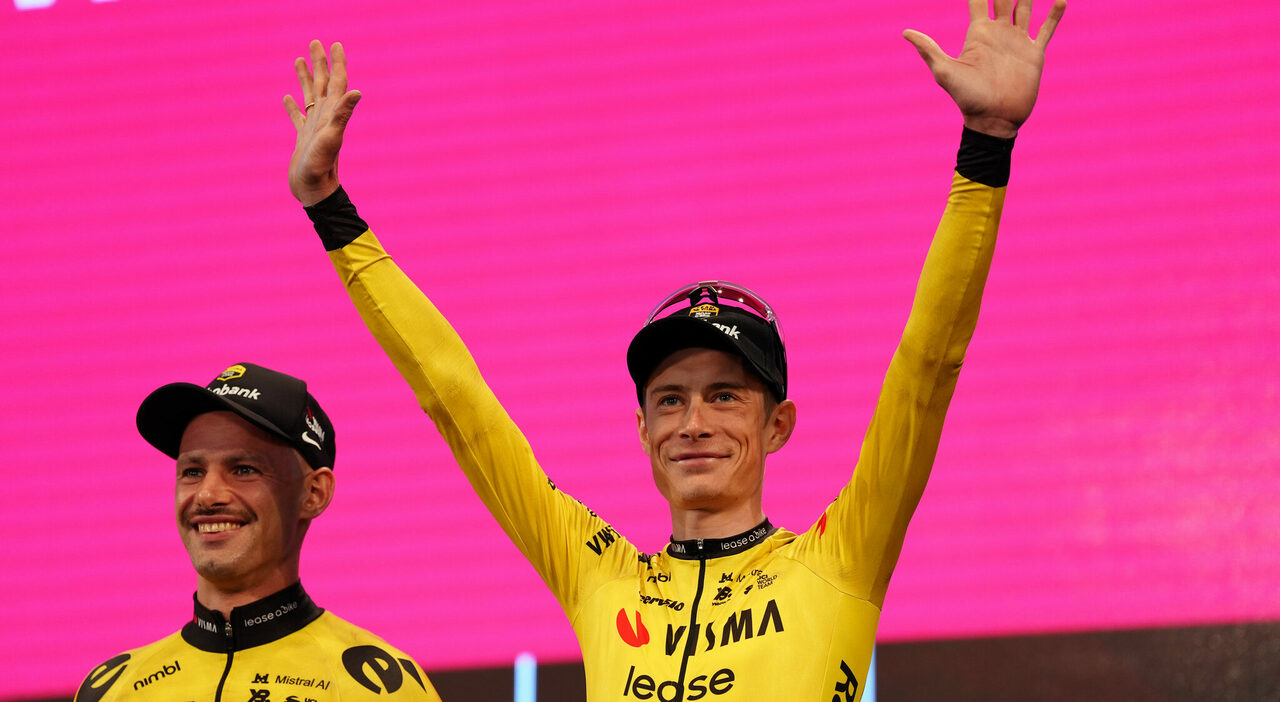 Il Giro d'Italia più aperto degli ultimi anni: Vingegaard favorito, le montagne come sentenza e Napoli pronta a cambiare ritmo alla corsa