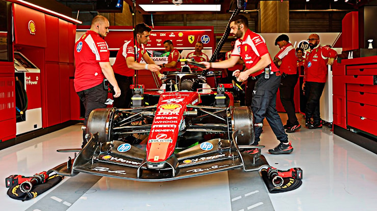 F1, disastro Hamilton: distrugge la Ferrari nelle libere a Spa. Ora è corsa contro il tempo per le qualifiche - Il Fatto Quotidiano