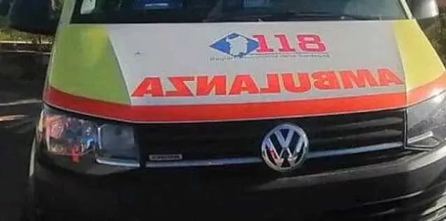 Morti due ragazzi nel terribile frontale a Uta, altri tre feriti in ospedale