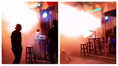 Incendio a Bangkok, strage nel pub Na Ladprao: almeno 27 morti e 63 feriti