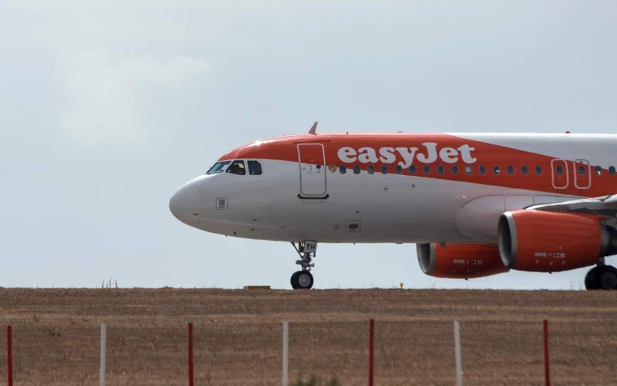 EasyJet, ok alla quinta offerta di Castlelake a 6,90 sterline