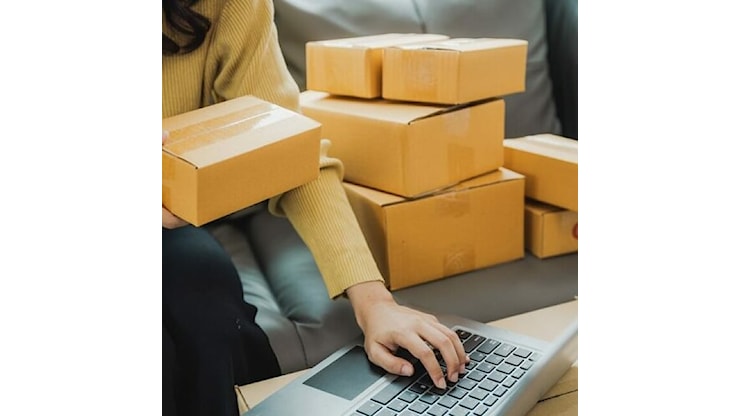 La Ue introduce una tassa di 3 euro sui piccoli pacchi extra-Ue - FashionNetwork Italia