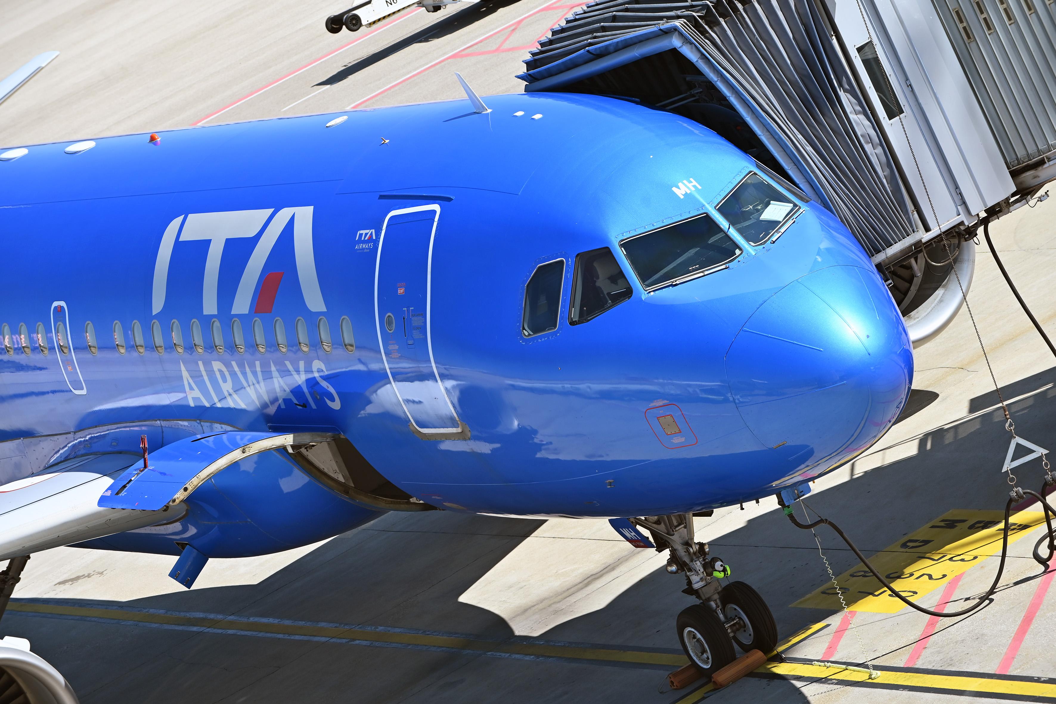 Sindacati, sottoscritta ipotesi rinnovo sezione vettori Ccnl trasporto aereo