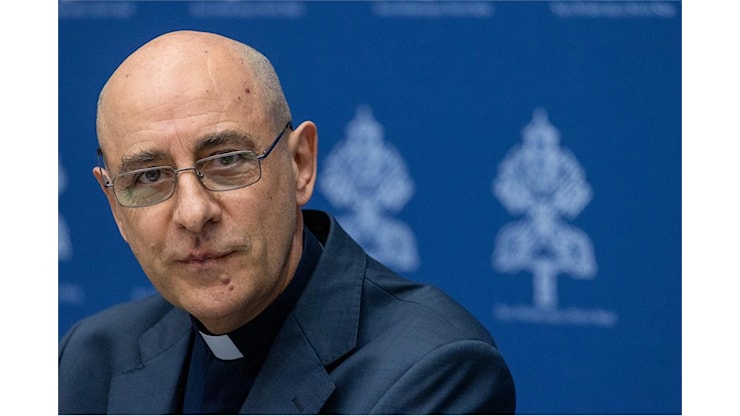 Fernández blocca i vescovi tedeschi: no al vostro manuale sulle benedizioni alle coppie irregolari. - Silere Non Possum