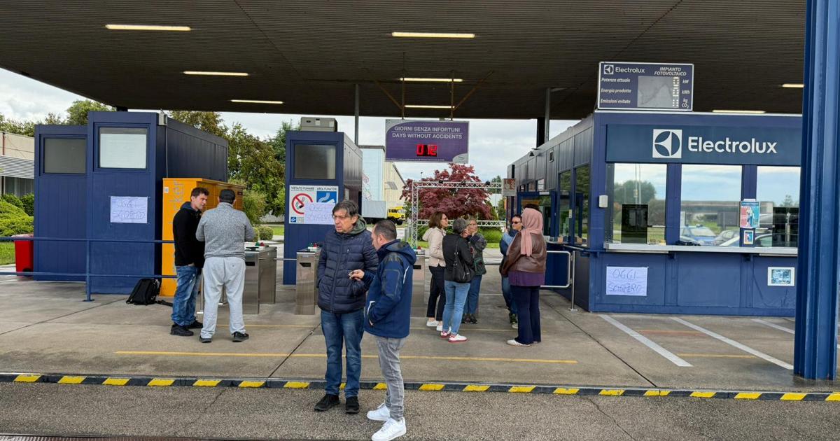 Electrolux Susegana, il caso dei 25 operaiin prestito" a Porcia accende la vigilia del tavolo Mimit