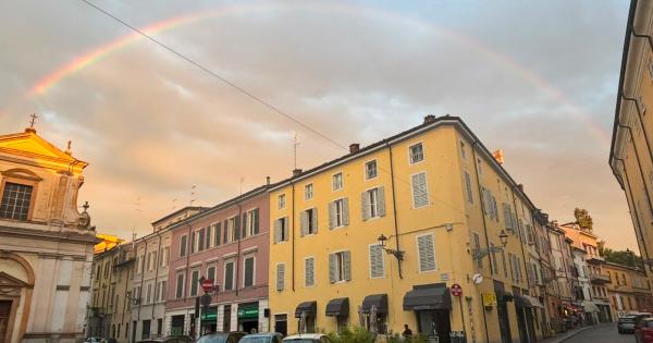 Dopo la tempesta, arriva... l'arcobaleno -Le foto dei cieli colorati in città e provincia
