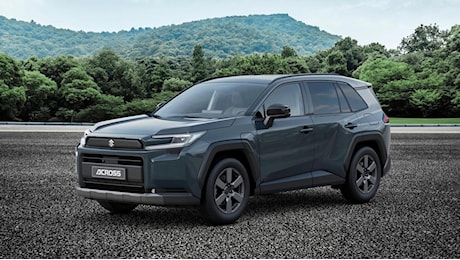 Suzuki Across 2026, la gemella della RAV4 si rifà il look e punta tutto sul plug-in da 309 CV