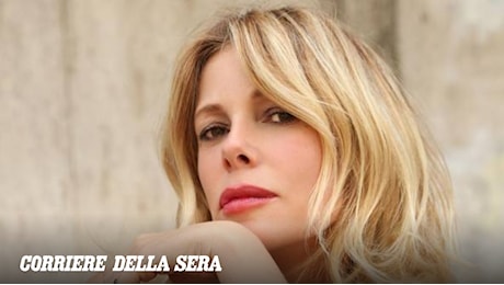 Alessia Marcuzzi racconta la menopausa:Mi vergognavo, mi sentivo meno donna"