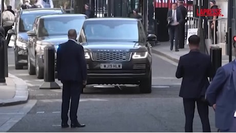 Gran Bretagna, Burnham arriva a Downing Street dopo incarico ricevuto da Carlo