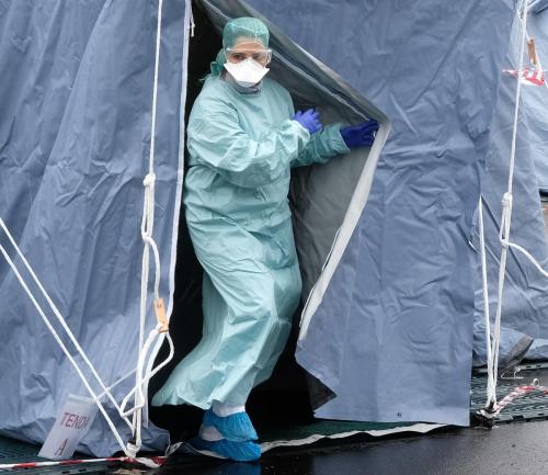 Sardegna, rientra l'allarme sanitario: test Ebola negativo sull'uomo tornato dal Congo