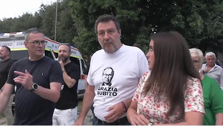 Caso Roggero, Salvini con la maglia grazia subito: Ampliare legittima difesa fuori dalle case