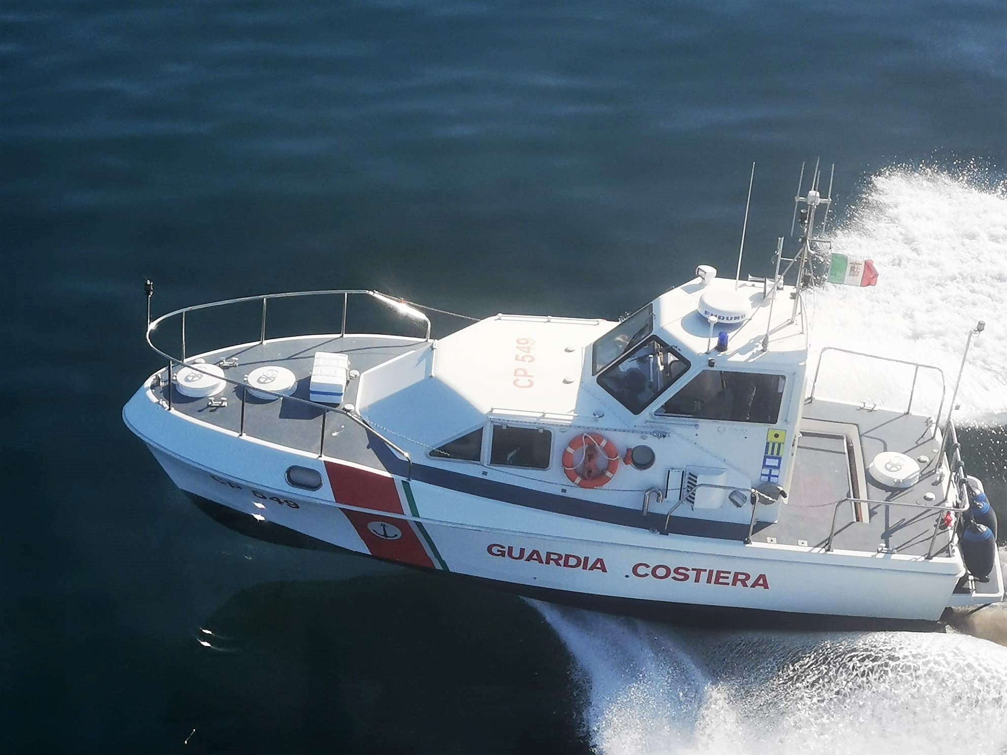 Siracusa, morto in mare a 24 anni: forse tranciato dalle eliche di una barca. Chi era la vittima