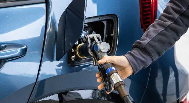 Incentivi retrofit auto a GPL e metano, pubblicato il decreto MIMIT: 21 milioni fino al 2030