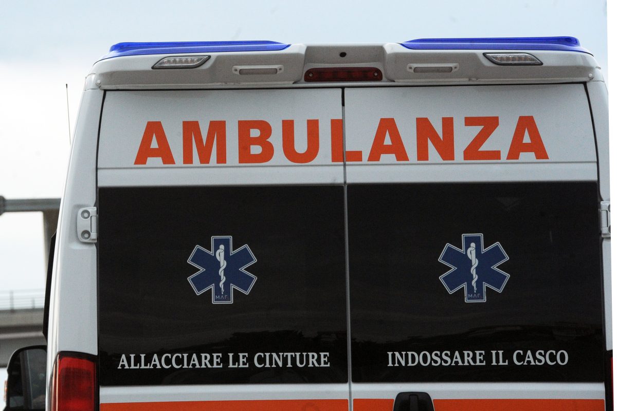 La nonna fa retromarcia e travolge il nipote: tragedia a Treviso, morto un bimbo di un anno e mezzo