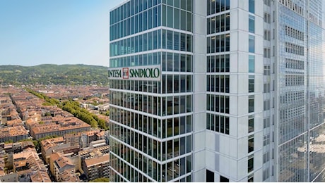 Intesa Sanpaolo chiude il buyback: acquistate 350 milioni di azioni per 2,3 miliardi