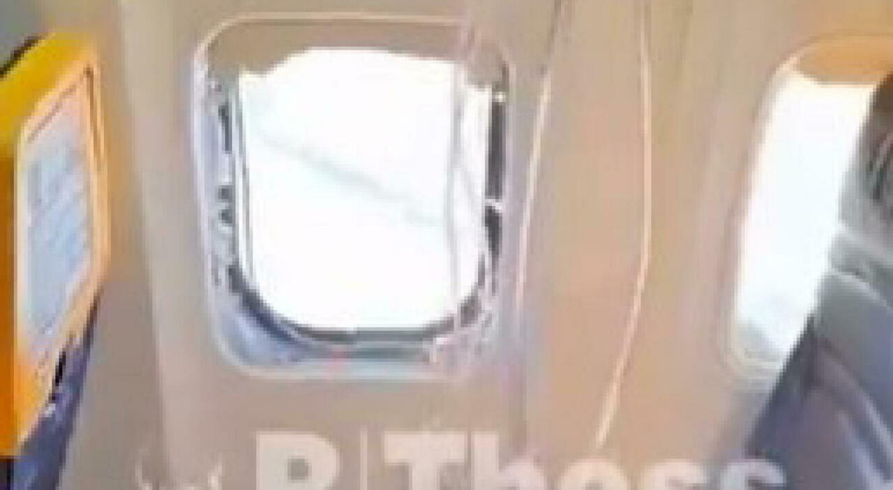 Ryanair, passeggero risucchiato dal finestrino: O'Leary chiarisce le cause e difende la sicurezza degli aerei