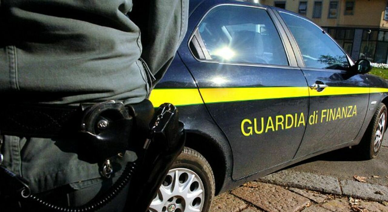 Fatture false e «underground banking», sequestro da oltre 21 milioni in tre regioni