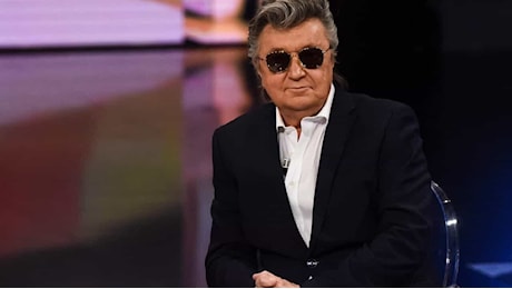 Bobby Solo annulla il concerto per i moscerini: è scontro a Castiglione del Lago