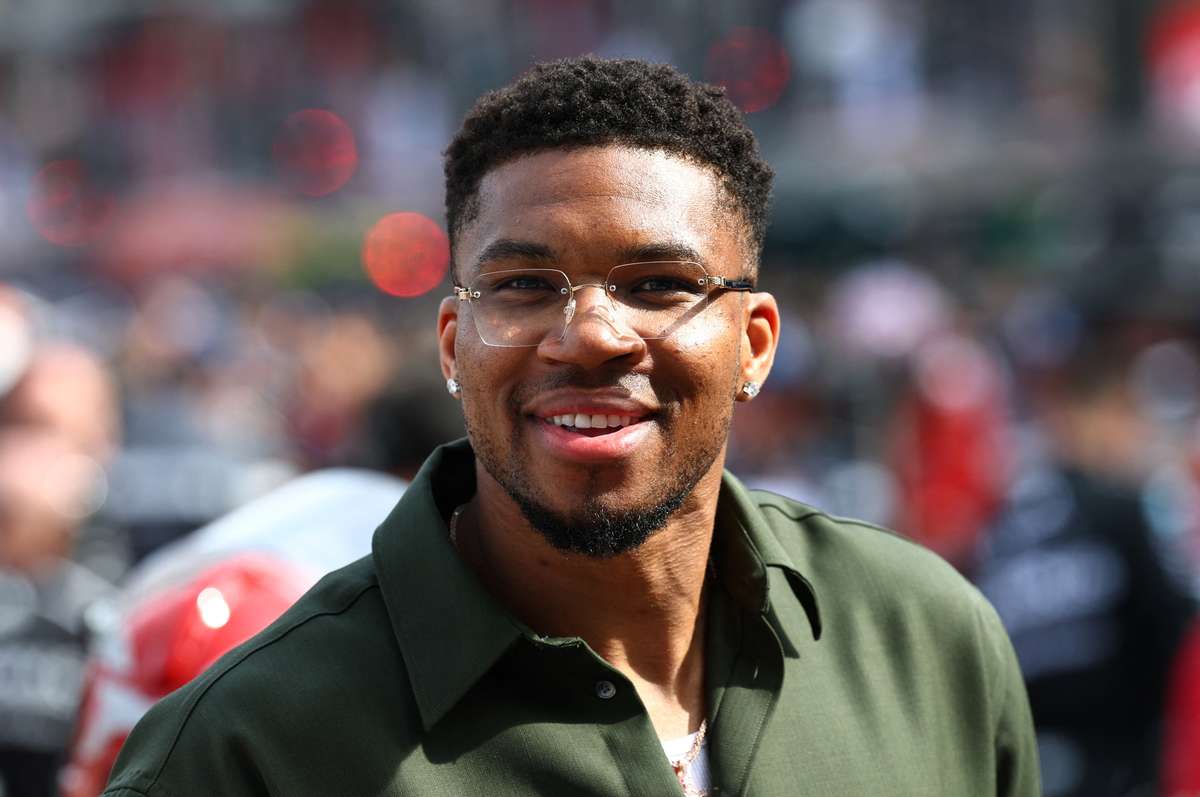 NBA, arriva l'ufficialità: Giannis Antetokounmpo cambia squadra