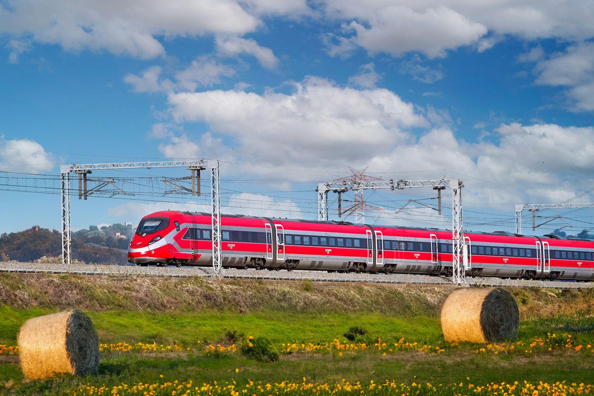 Frecciarossa, al via il nuovo collegamento tra Napoli, Bari e Lecce
