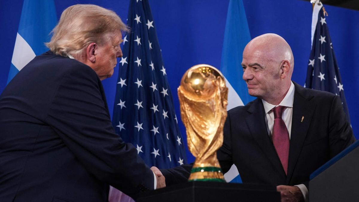 LIVE Infantino esagera: Questo Mondiale è il più grande evento della storia dell'umanità. E Trump...