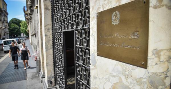 Si diceva pronta al martirio nel nome di Allah, arrestata 17enne