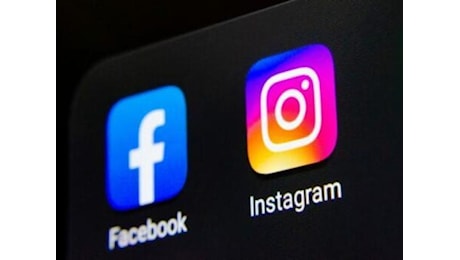 La Commissione Ue contro Meta: «Il design di Instagram e Facebook studiato per creare dipendenza»